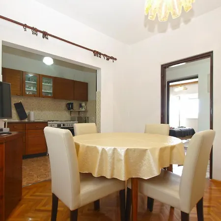 Milorad 786 Appartement Fažana